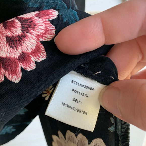 Skies are Blue Eleana Cold Shoulder Blouse - Picture 8 of 12